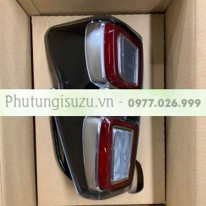Đèn hậu lái Dmax